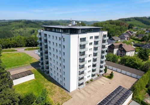 seitliche Hausansicht