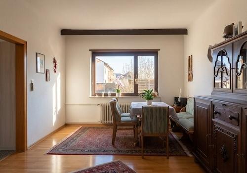 Esszimmer Erdgeschoss mit angrenzender Küche