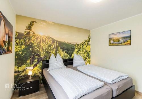 Schlafzimmer (Wohnung 1/UG)