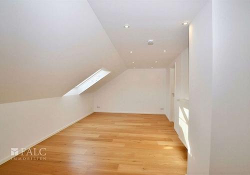 Großes Zimmer DG - (KI bearbeitet)