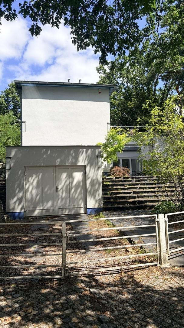 Außenansicht Garage