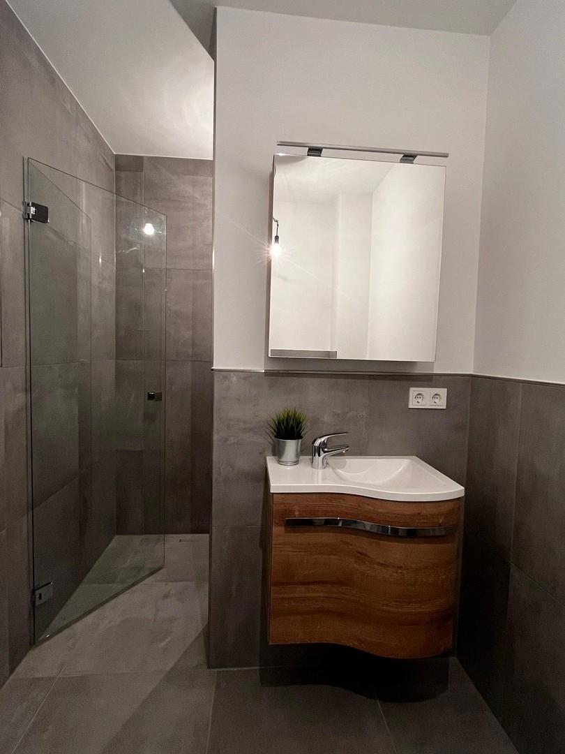 Gäste WC mit Dusche