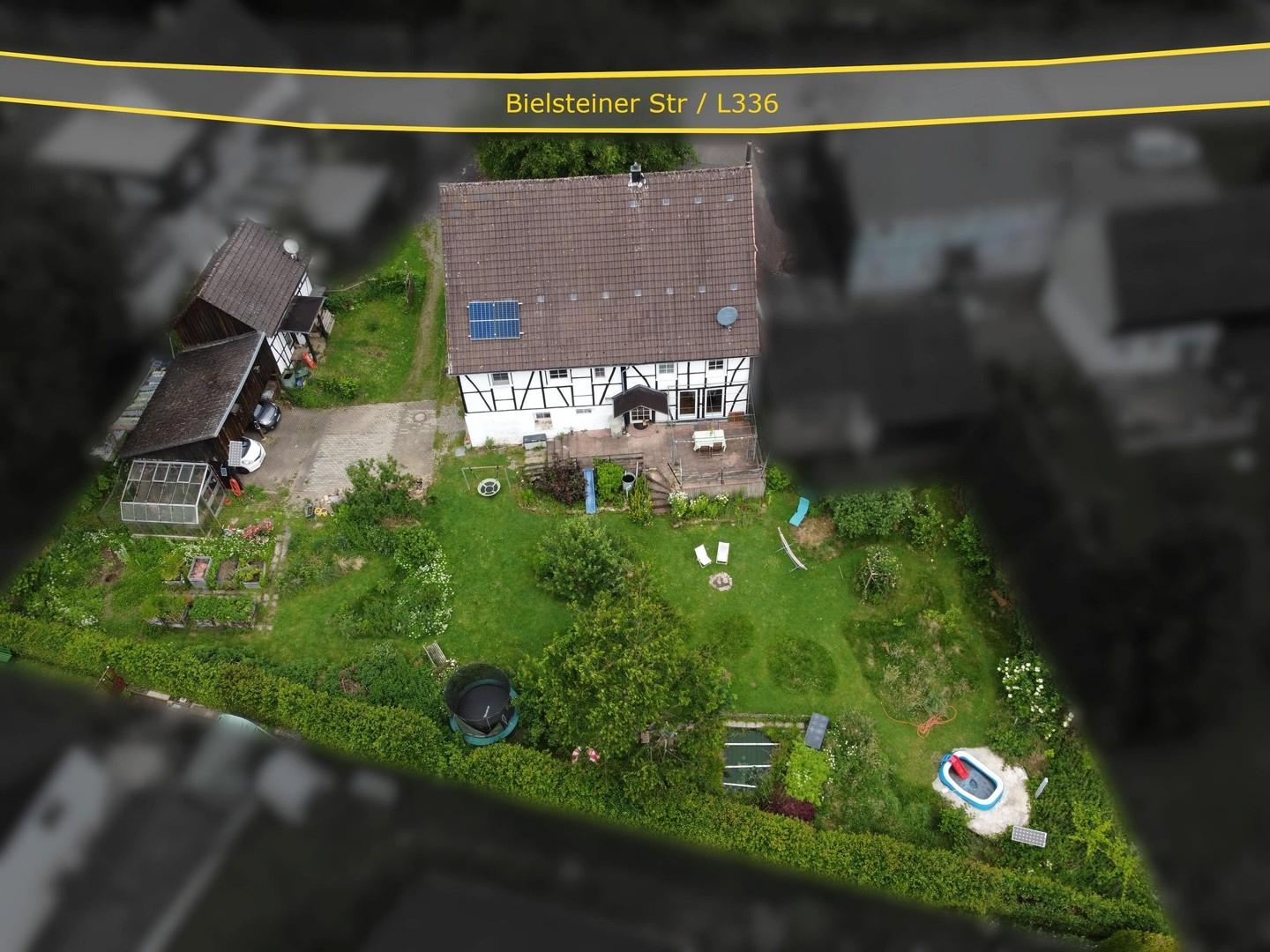 Grundstück und Haus