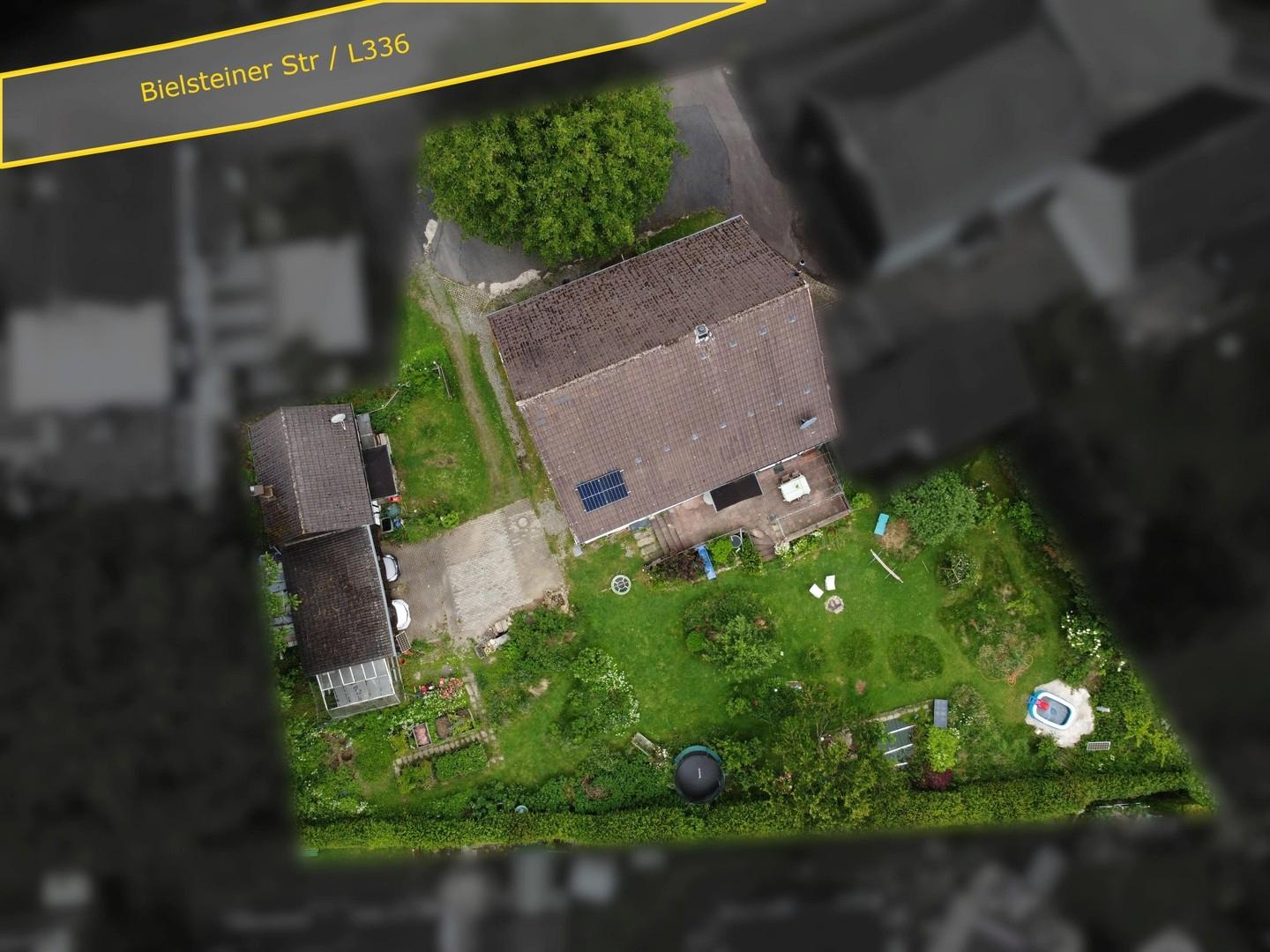 Grundstück und Haus