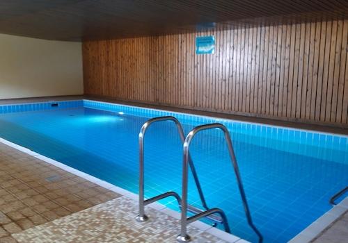 Schwimmbad im Haus