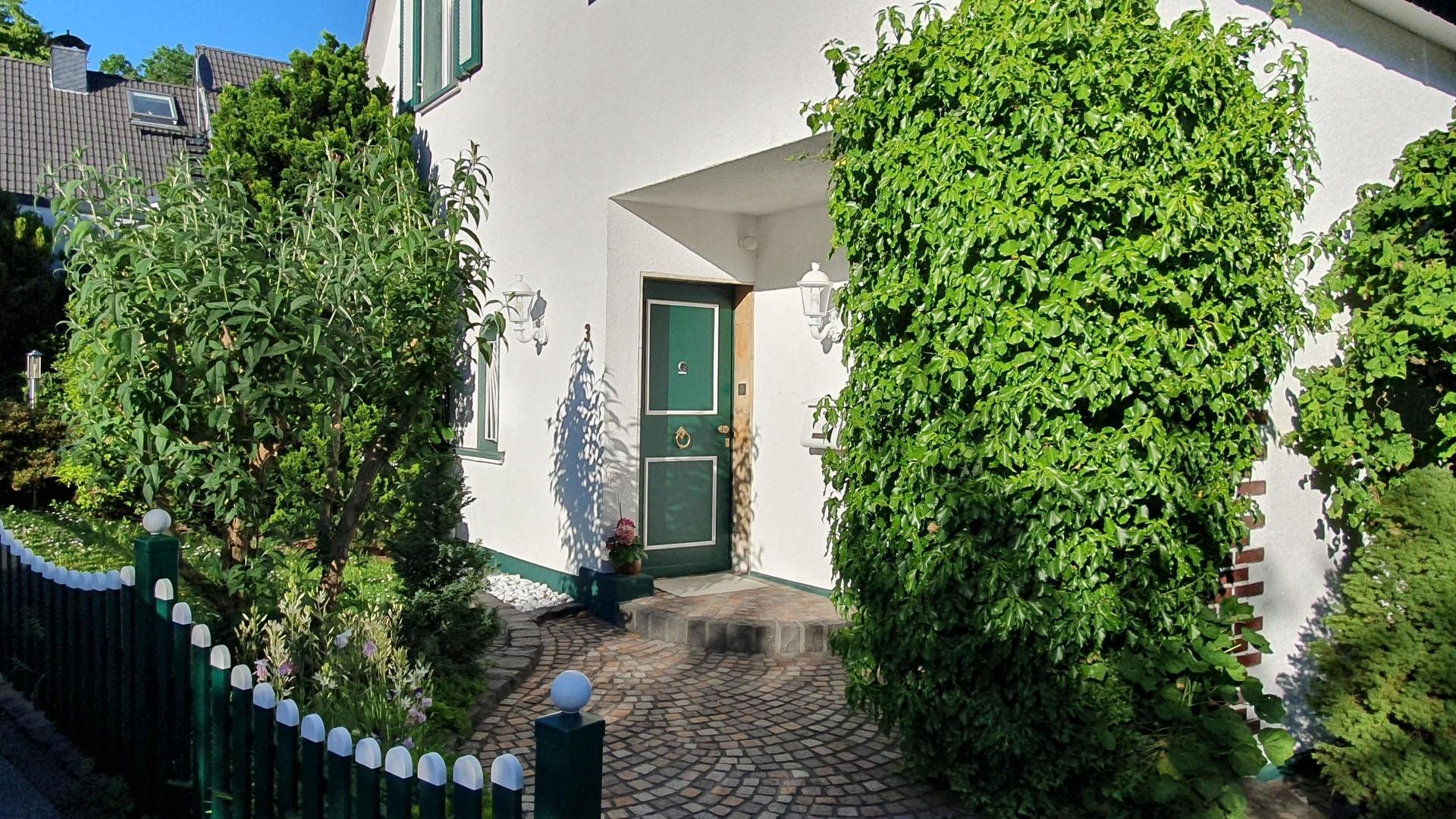Eingang Haupthaus 1