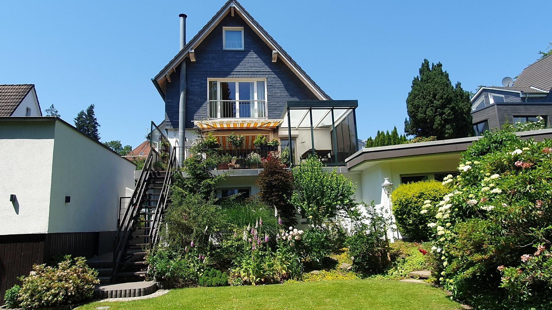 Haus Gartenansicht