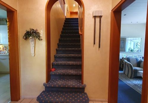 Haupthaus Flur EG