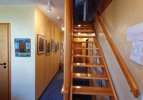 Haupthaus Flur OG 1