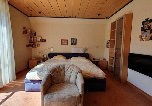 Haupthaus Schlafzimmer 2