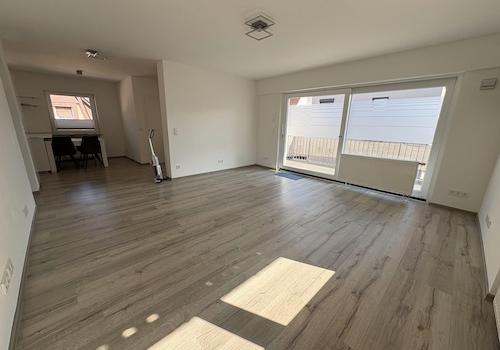 Wohnzimmer Blick auf Essbereic
