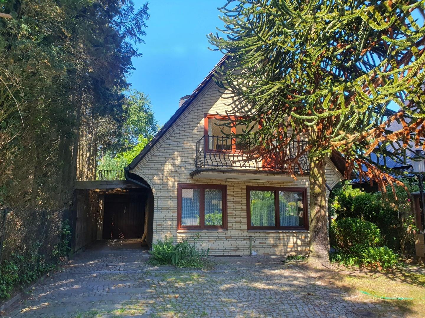 Frontansicht des Hauses