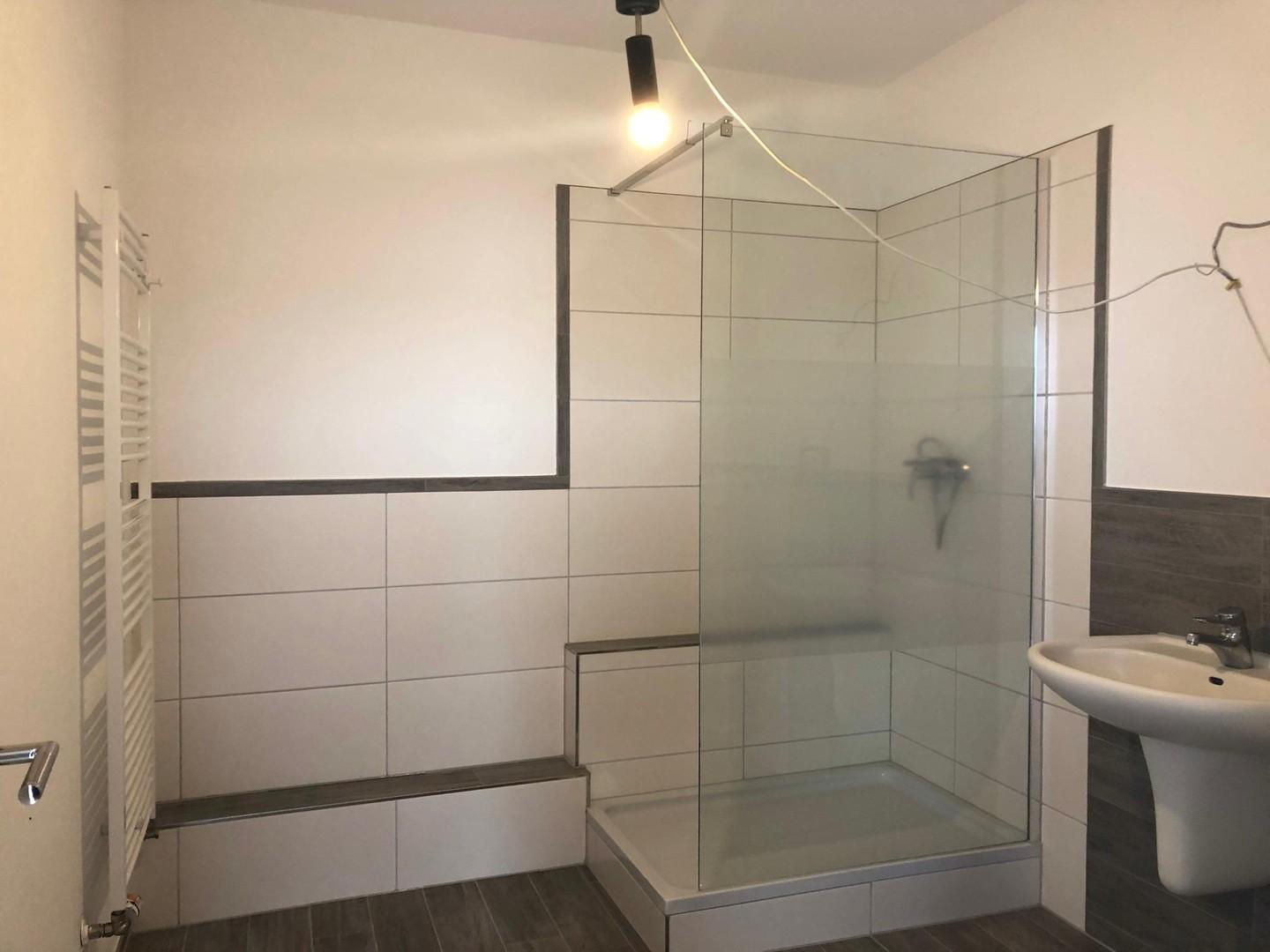 EG Bad mit Dusche