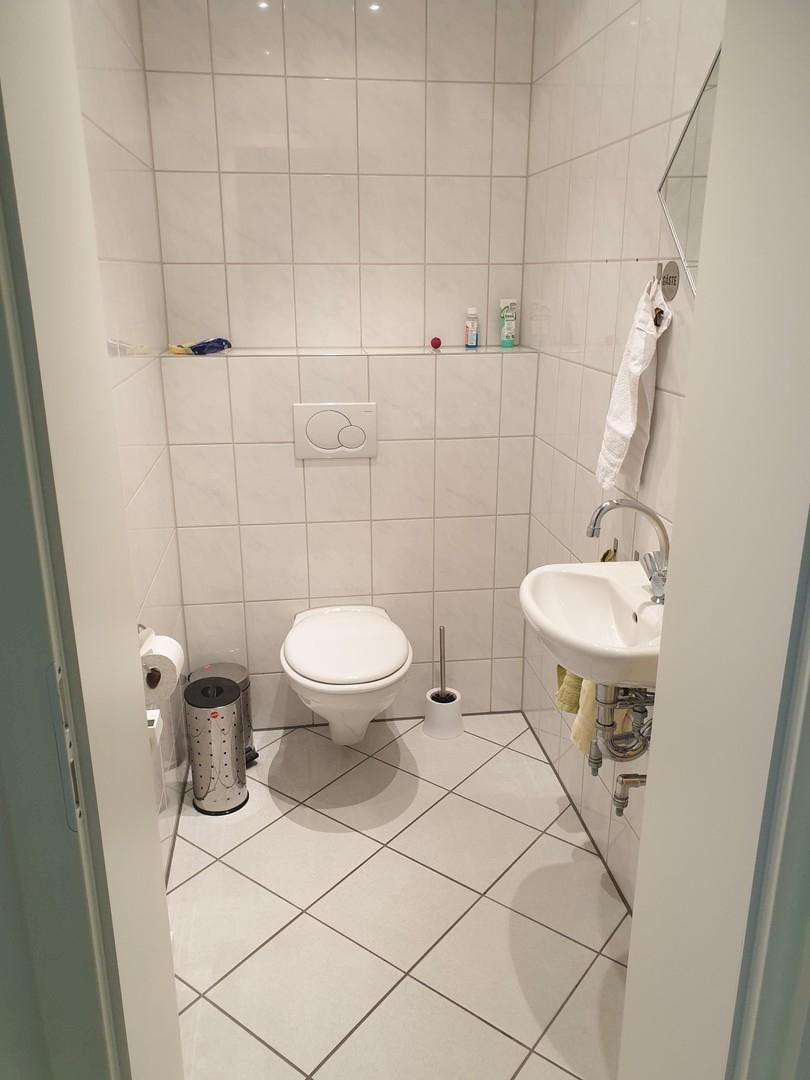 EG: WC