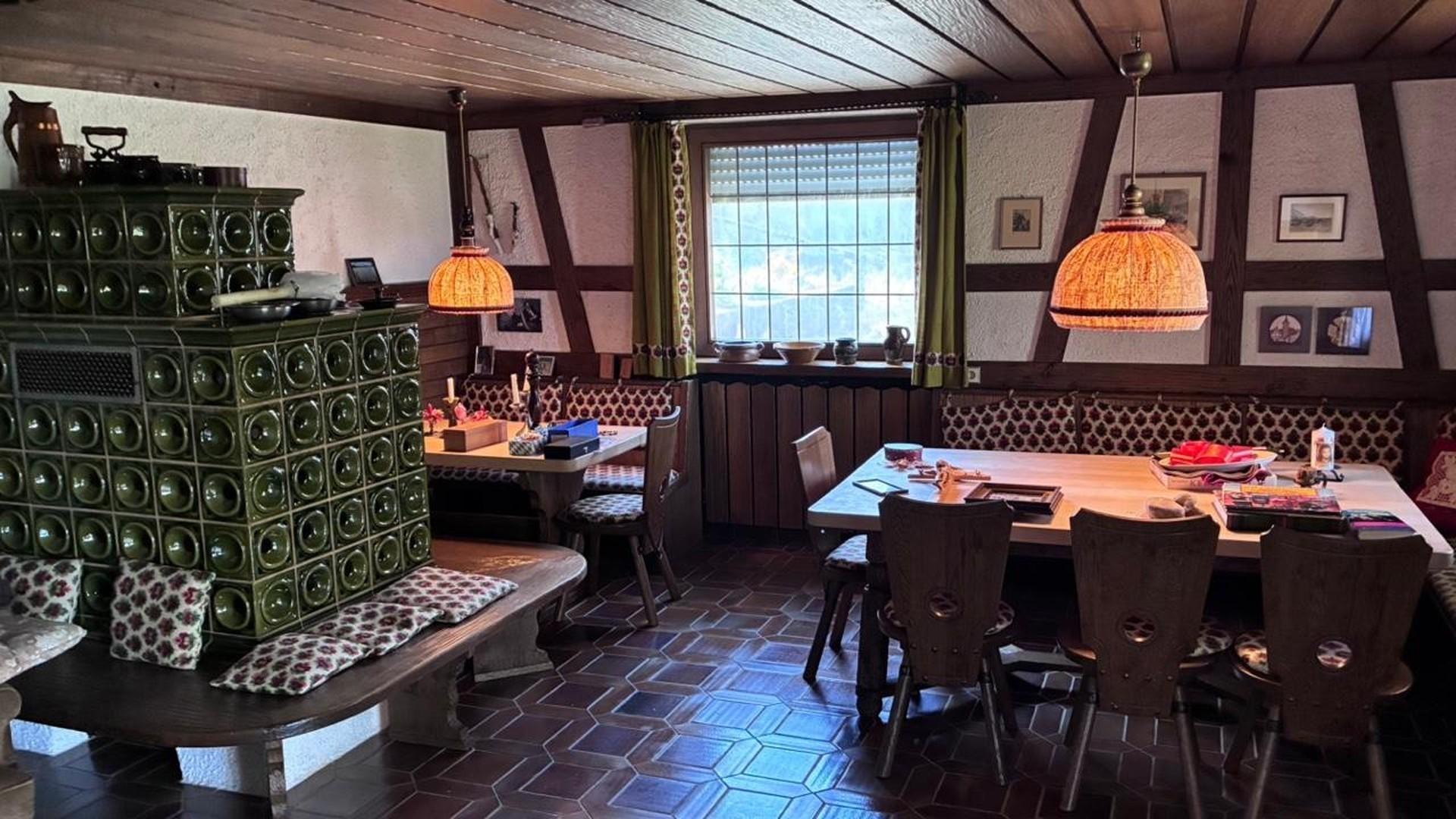 Kachelofenzimmer UG