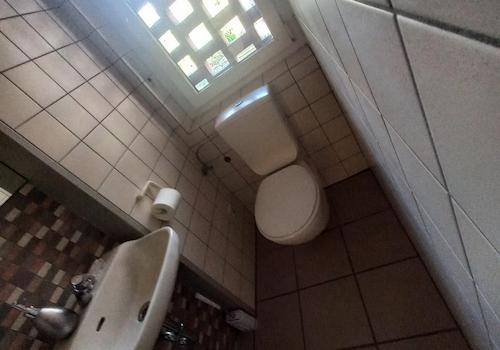 EG WC