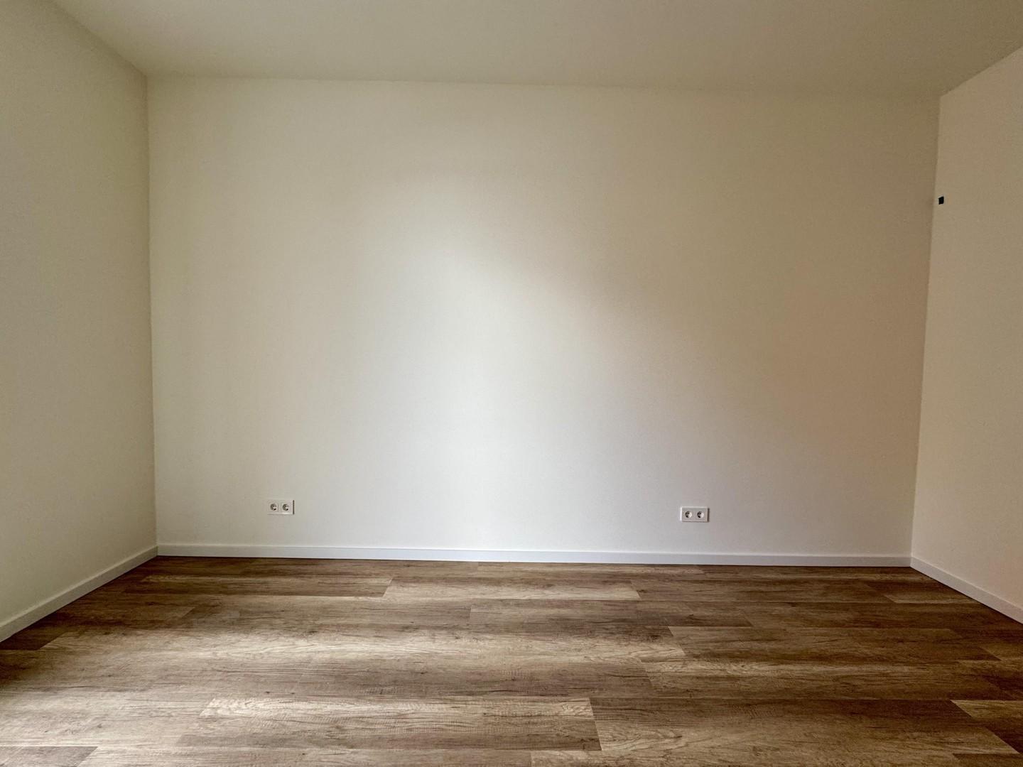 11 Schlafzimmer Kantenblick li