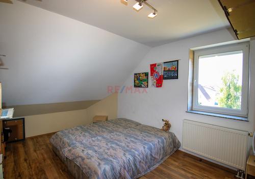Schlafzimmer DG 