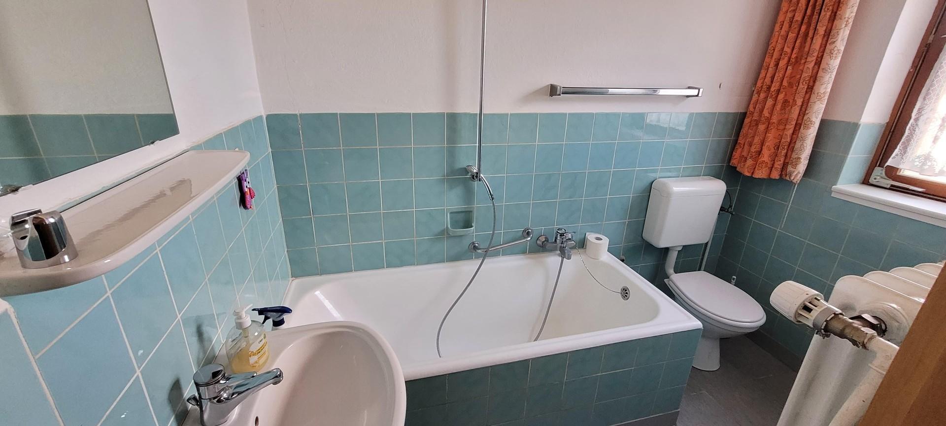 Badezimmer im Erdgeschoss
