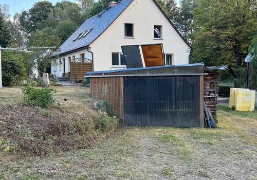 Hausansicht Carport