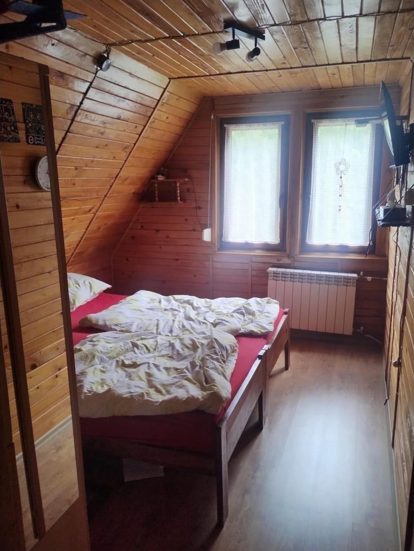 OG: linkes Zimmer
