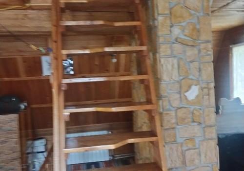 OG: Treppe ins Dachgeschoss