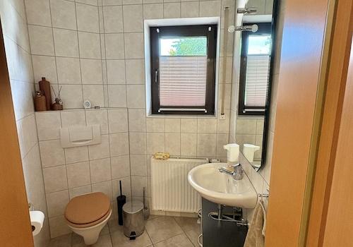 Gäste-WC - EG