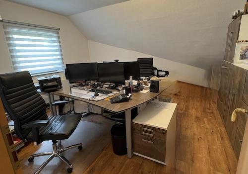 große Büro - 1. OG