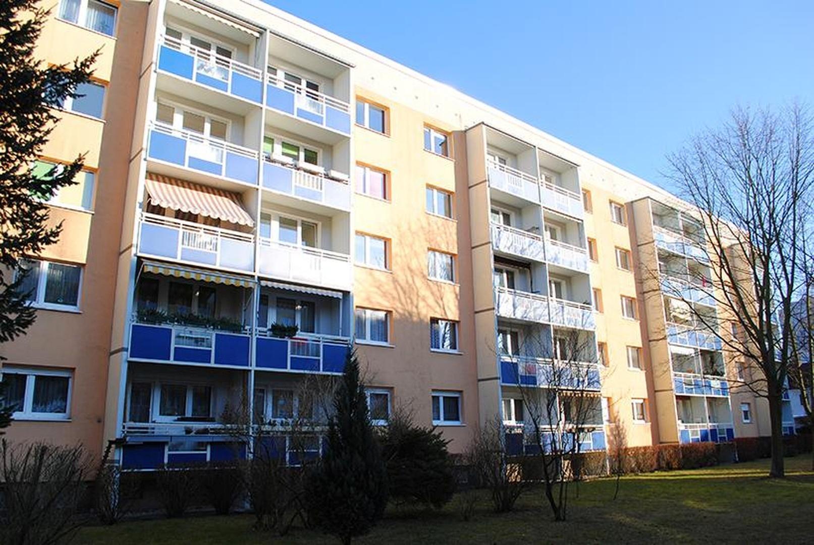 Gesamtobjekt / Balkonseite