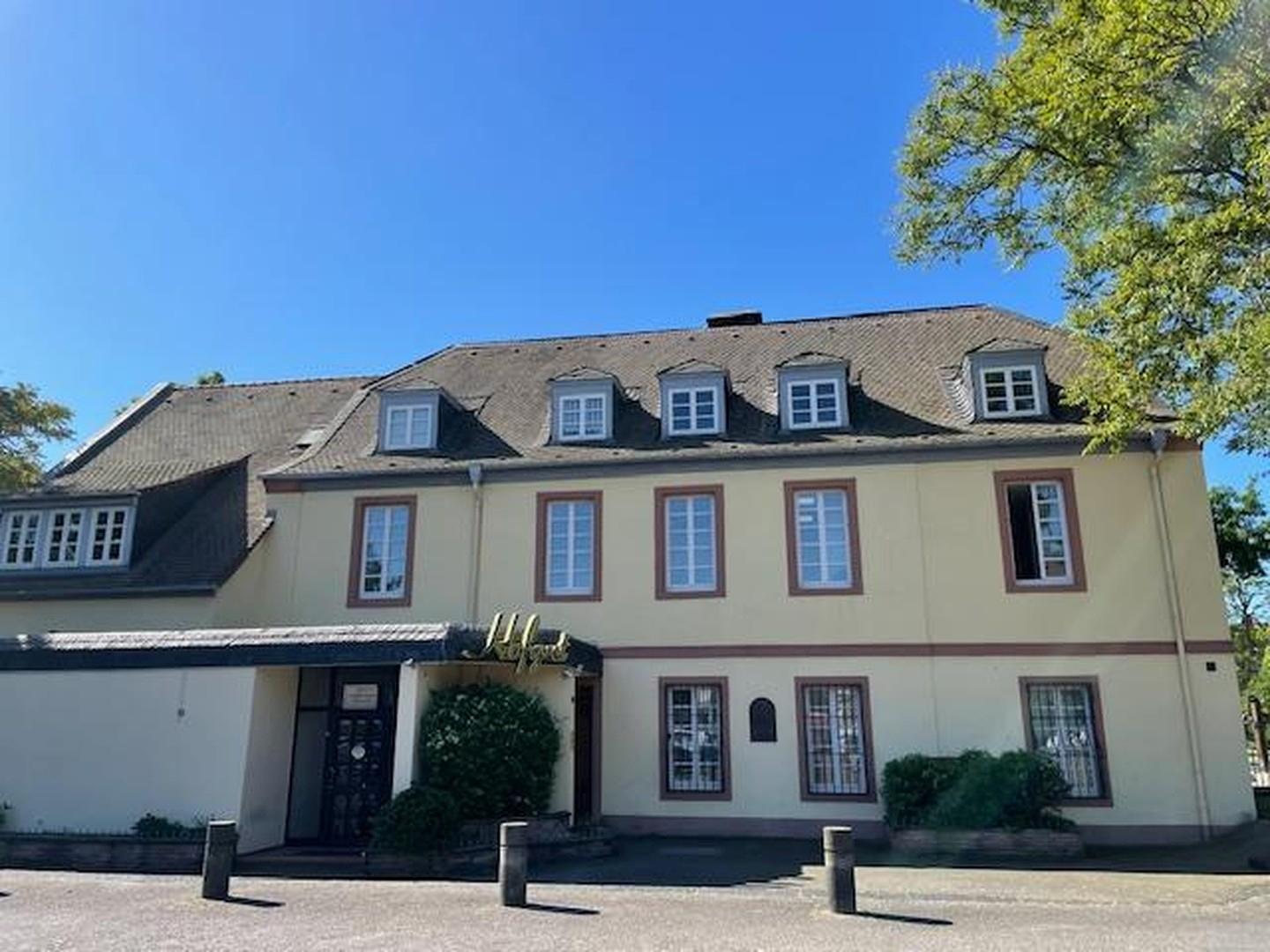  Wiederaufgebautes Herrenhaus 