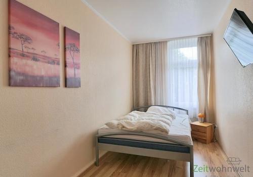 Schlafzimmer mit TV