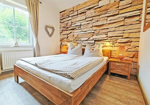  Schlafzimmer voll abdunkelbar
