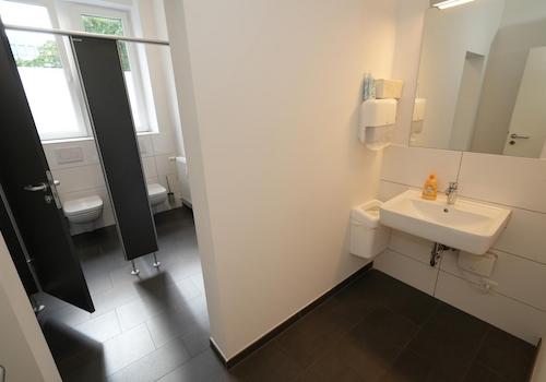 Mitarbeiter-WC 2