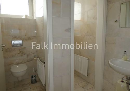 Gemeinschaftlich genutzte Herrentoilette