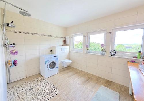 BADEZIMMER 2