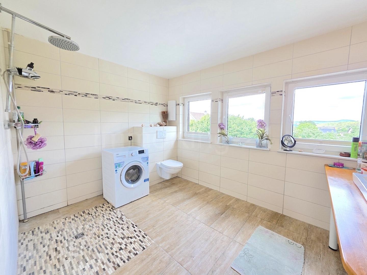 BADEZIMMER 2