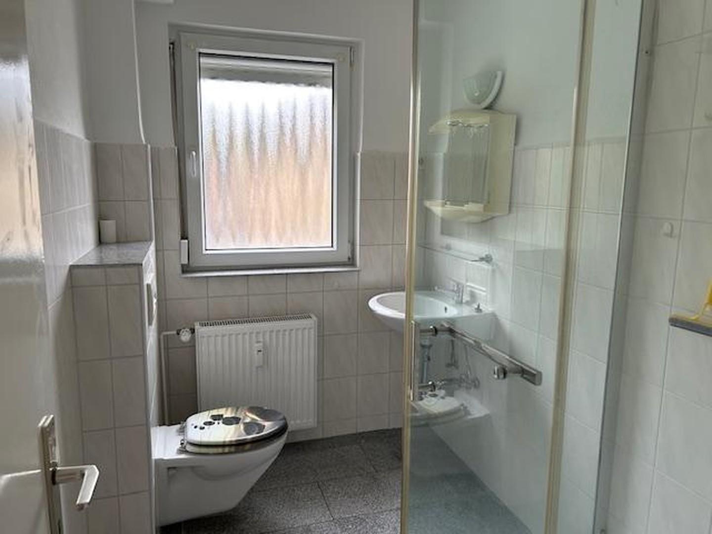 Duschbad mit Fenster