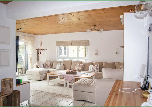Wohnzimmer im Erdgeschoss