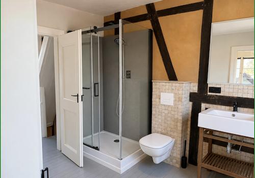 Badezimmer im Obergeschoss