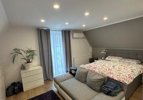 Schlafzimmer mit kl. Balkon 