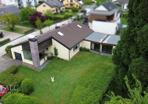 Außenansicht West/Haus 1