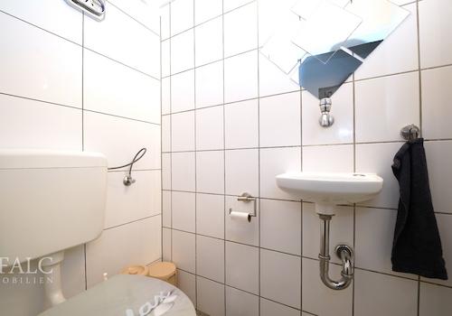 gefliestes Gäste-WC
