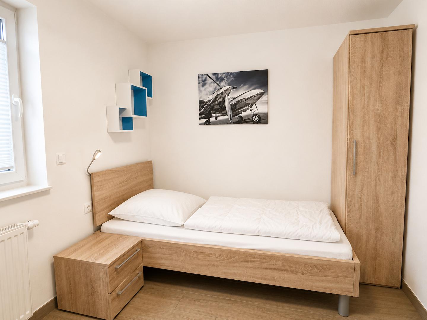 Schlafzimmer 1