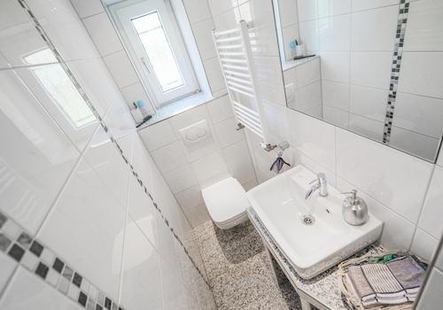 EG, Gäste WC