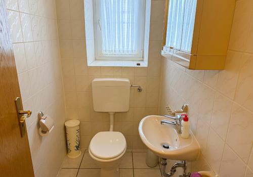 Haus 2 OG Gäste-WC