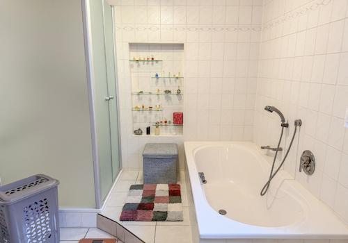 Haus 2 OG Duschbad