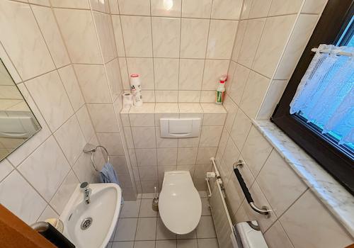 Haus 1 EG Gäste WC