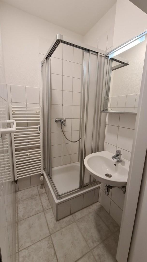 Badezimmer EG/Gewerbe