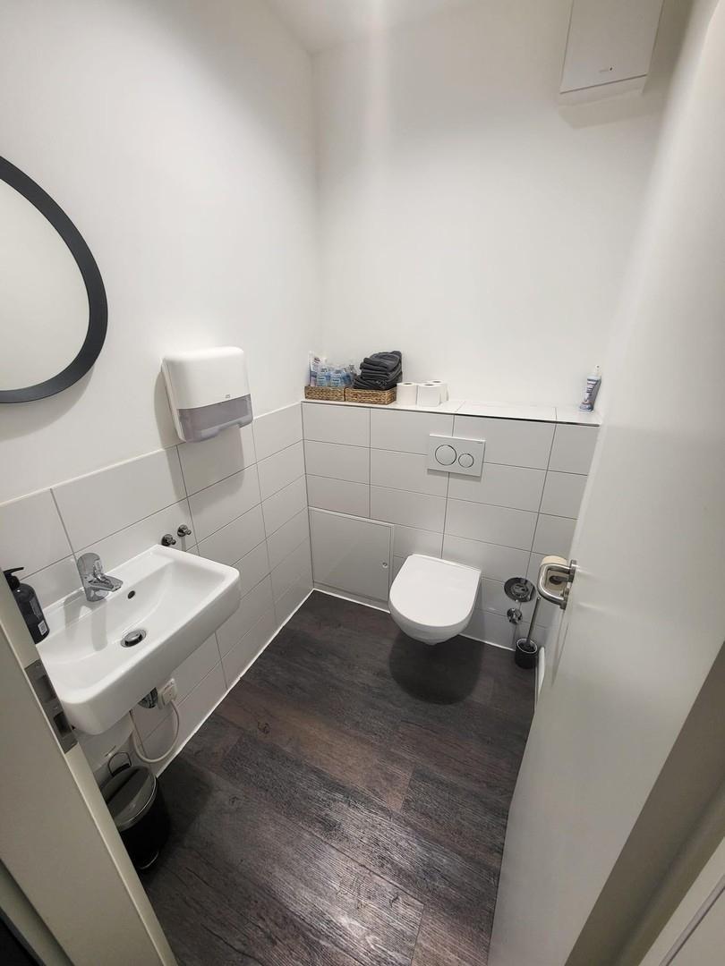 Gäste-WC Gewerbeeinheit EG