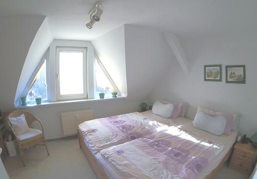 Schlafzimmer- DG